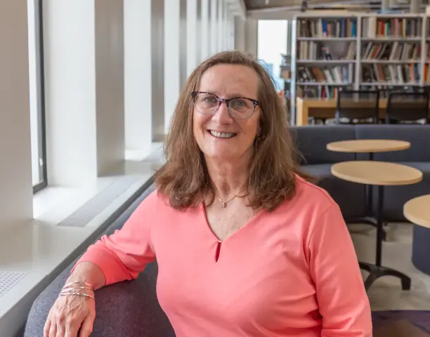 Photo of Christine Ray