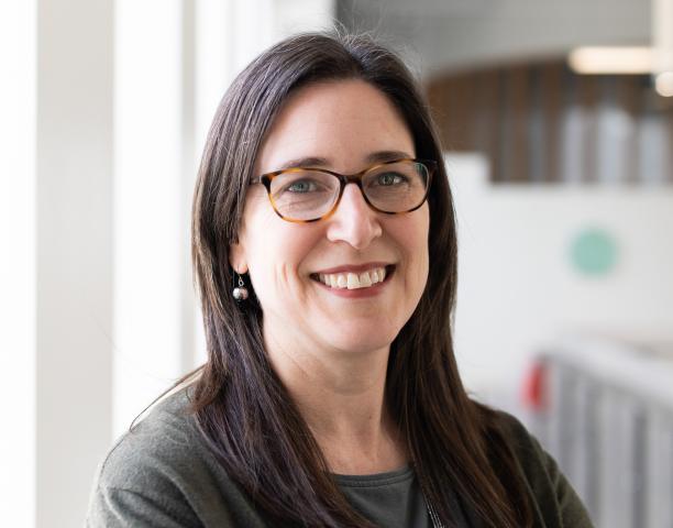 Photo of Kelly Yates